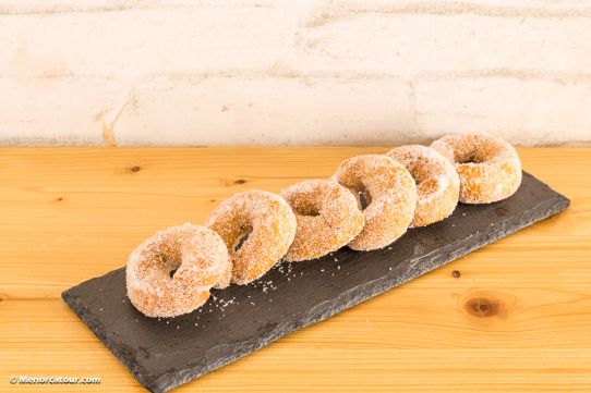 Churros, frituras y repostería de Fritha, churrería y freiduría en Mahón (18)