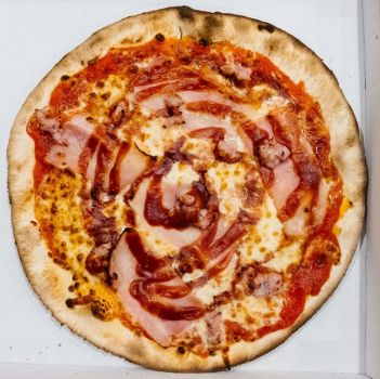 Pizzería La Plaza, pizza italiana para llevar en Mahón (17)