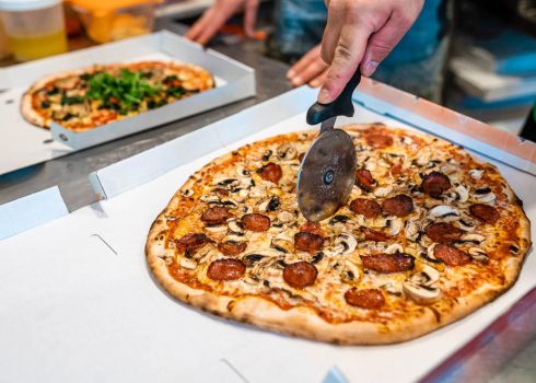 Pizzería La Plaza, pizza italiana para llevar en Mahón (30)