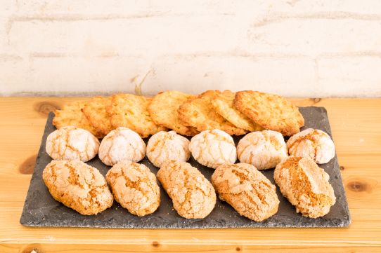 Churros, frituras y repostería de Fritha, churrería y freiduría en Mahón (12)
