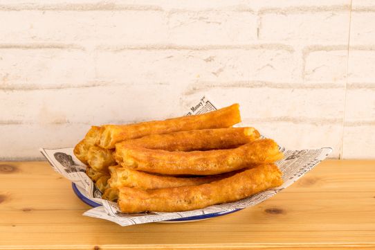Churros, frituras y repostería de Fritha, churrería y freiduría en Mahón (13)