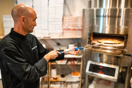 Pizzería La Plaza, pizza italiana para llevar en Mahón (2)
